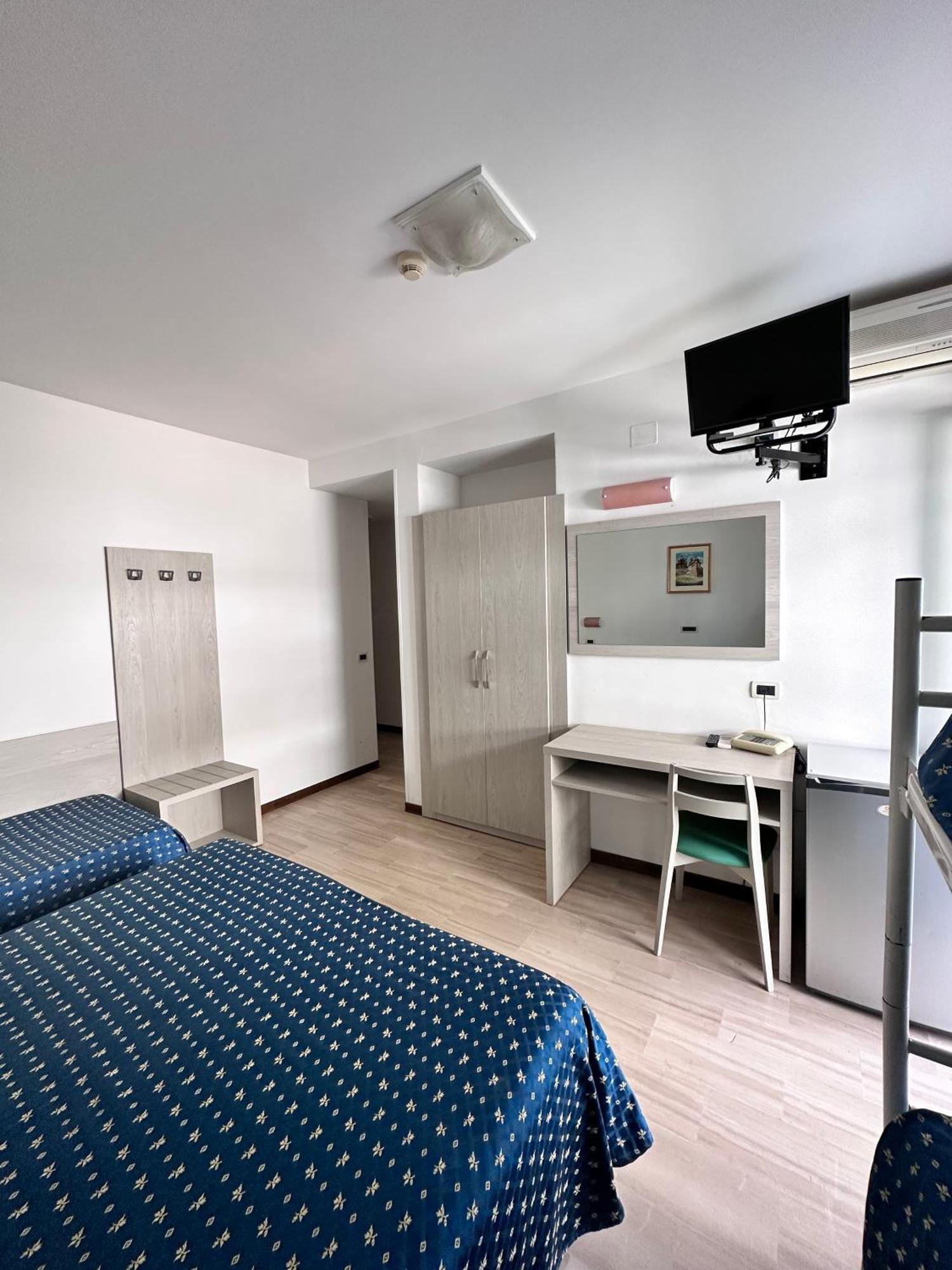 Hotel Holiday Martinsicuro Rom bilde